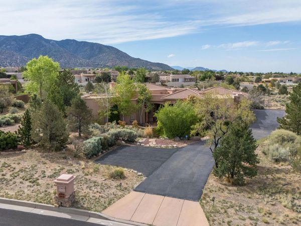 12912 Sand Cherry Place NE, Albuquerque, NM 87111