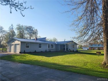 7987 Kathryn Drive, Akron, NY 14001