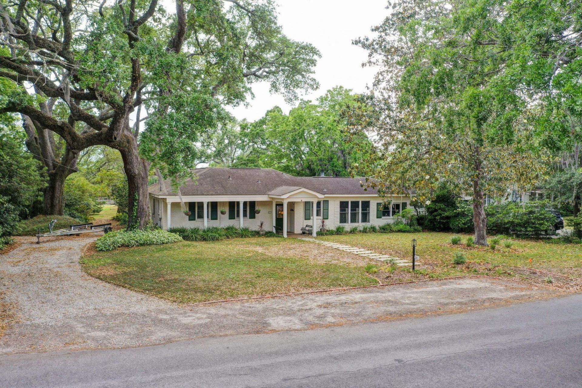 243 Bayview Drive Photo 10