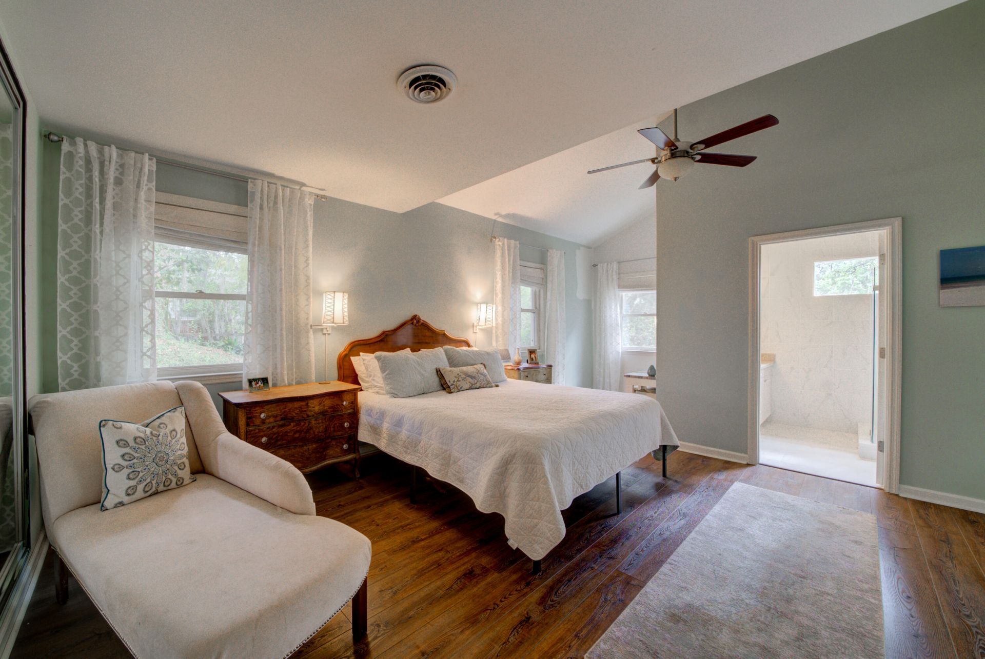 243 Bayview Drive Photo 22
