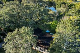 243 Bayview Drive photo 4
