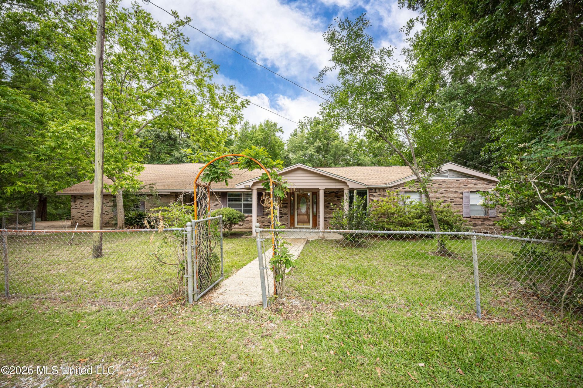 13317 Greenacres Drive, Ocean Springs, MS 39564 Main Photo