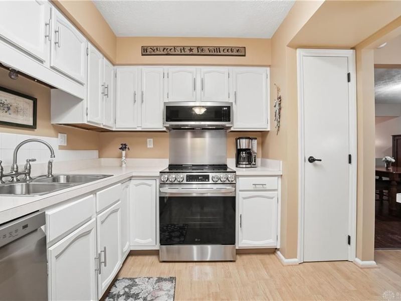 6130 Martingale Lane, Centerville, OH 45459 Photo 29