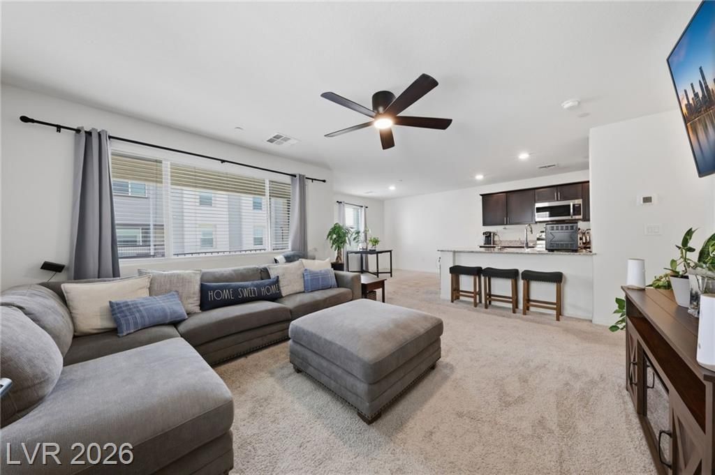 6941 Skyline Blue Street, North Las Vegas, NV 89086