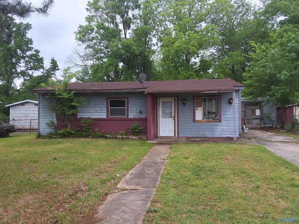 403 Oakleigh Drive, Gadsden, AL 35901