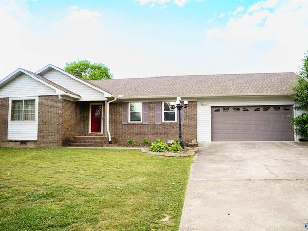 285 Roden Avenue, Boaz, AL 35957