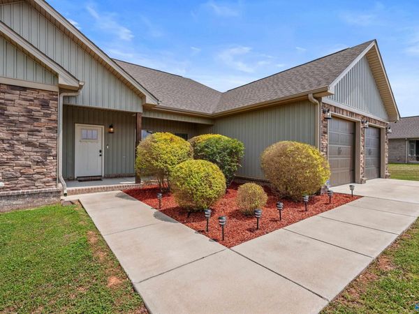 15122 Blackburn Road, Athens, AL 35611