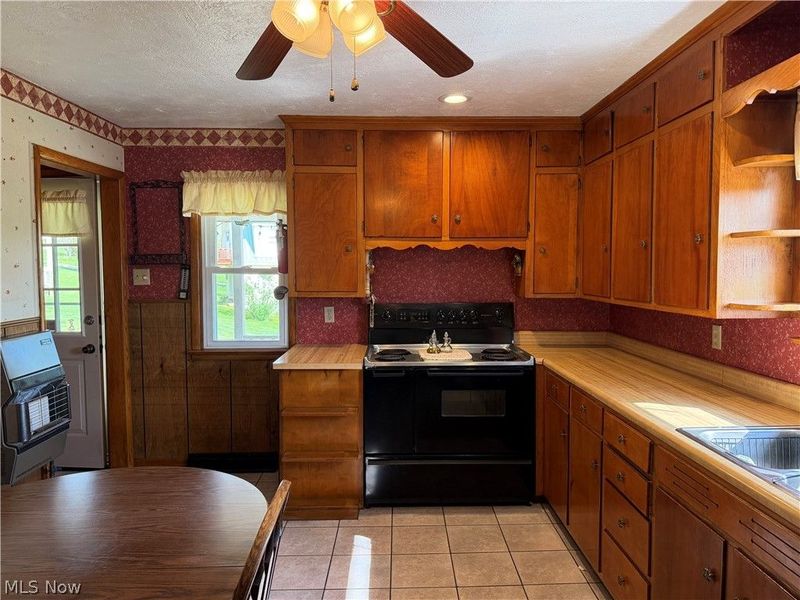 5884 State Route 93 NW, Dundee, OH 44624 Photo 12