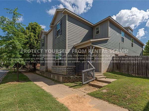 1286 N Corsica Drive , Fayetteville, AR 72704