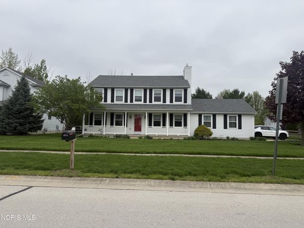 100 S Sullivan Drive, Haskins, OH 43525