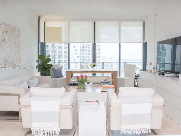68 SE 6th St , Unit 2209, Miami, FL 33131
