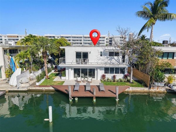 7286 Gary Ave , Miami Beach, FL 33141