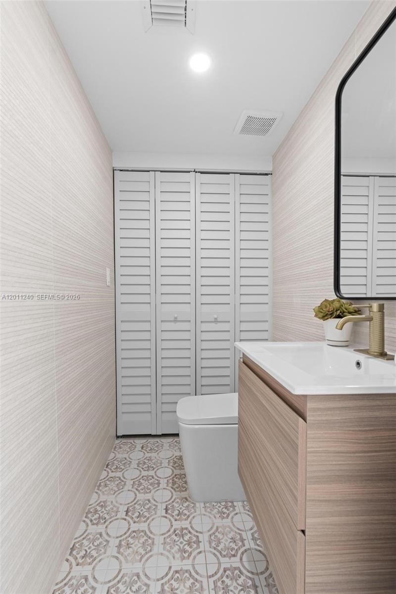 7286 Gary Ave , Miami Beach, FL 33141 Photo