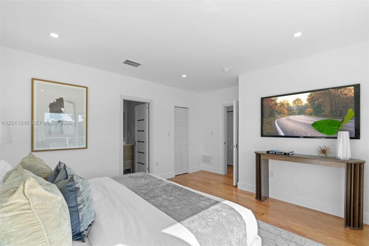 7286 Gary Ave , Miami Beach, FL 33141 Photo