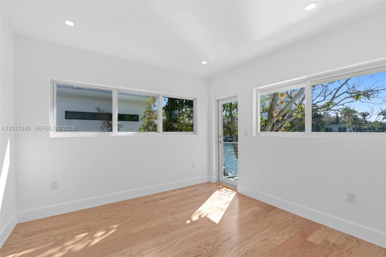 7286 Gary Ave , Miami Beach, FL 33141 Photo