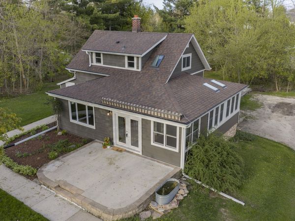 412 West Ave, Pewaukee, WI 53072