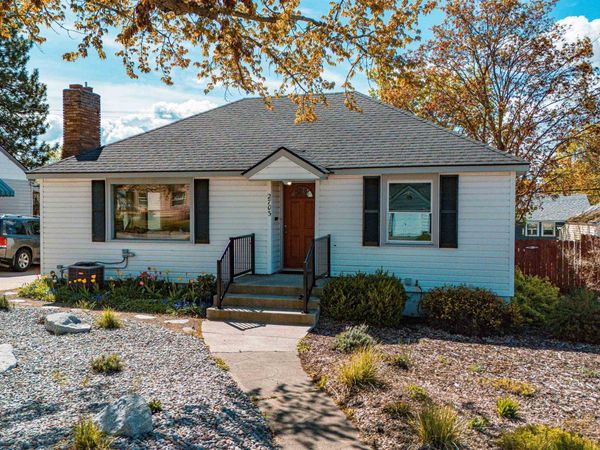 2703 W Rockwell Ave, Spokane, WA 99205