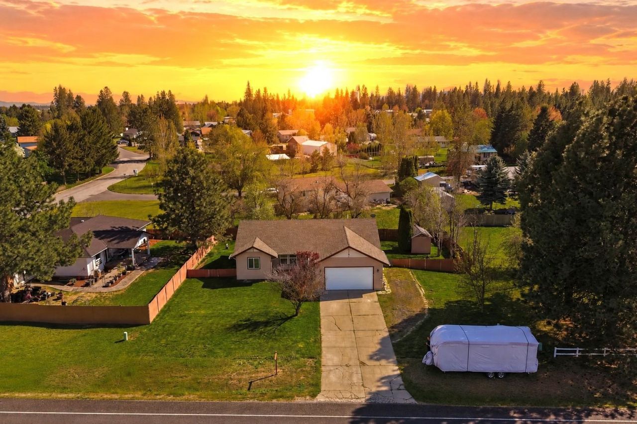 1204 E 6th St, Deer Park, WA 99006 Main Photo