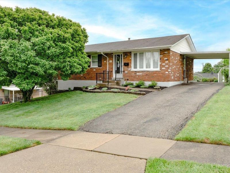 5215 Scotland Drive, Delhi Twp, OH 45238 Photo 3