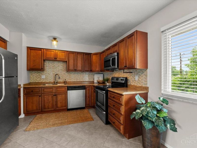 5215 Scotland Drive, Delhi Twp, OH 45238 Photo 8