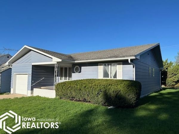 205 Carson, Iowa Falls, IA 50126