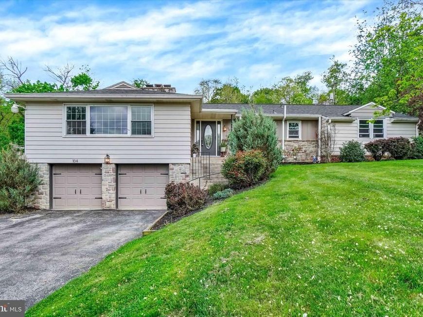 104 Woodland Drive , York, PA 17403 Main Photo