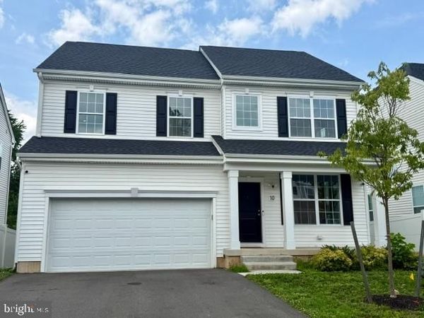 10 MISTY MEADOW LANE, HAMILTON TOWNSHIP, NJ 08619