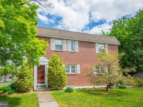 3228 TOM SWEENEY DR , BROOKHAVEN, PA 19015
