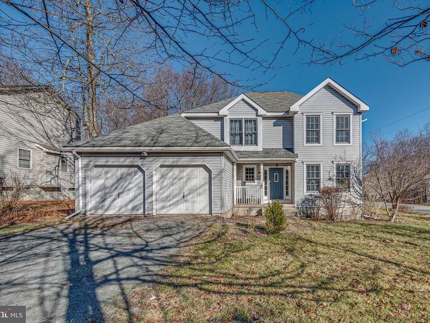 1624 Cotswold Road, Tobyhanna, PA 18466 Main Photo