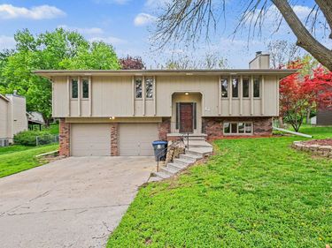 900 MCKENZIE Avenue, COUNCIL BLUFFS, IA 51503
