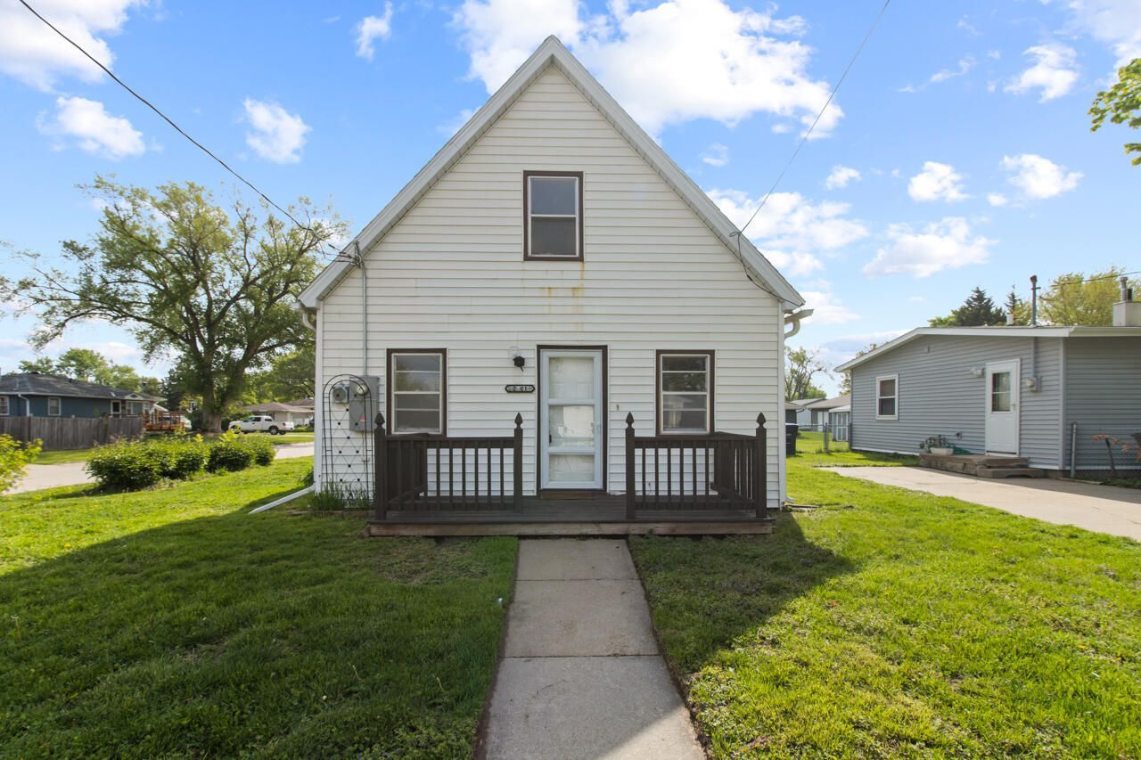 2701 S 13th Street, Council Bluffs, IA 51501 Main Photo