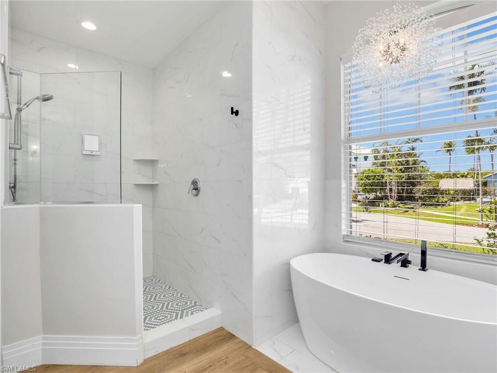 419 Spinnaker Dr, Marco Island, FL 34145 Photo