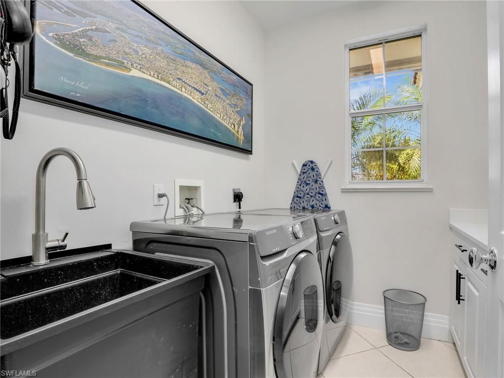 419 Spinnaker Dr, Marco Island, FL 34145 Photo