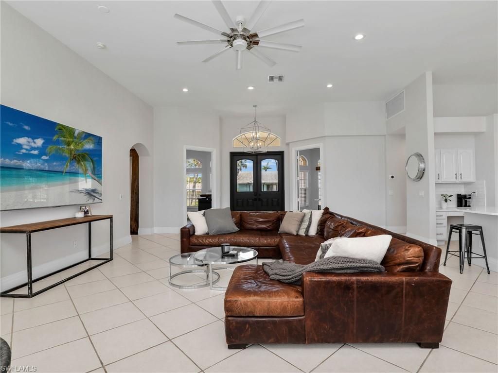 419 Spinnaker Dr, Marco Island, FL 34145 Photo