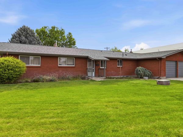 1212 N Vivian Ave, Boise, ID 83704