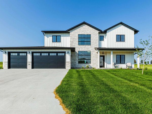 507 Mill Pond Road, Rock Rapids, IA 51246