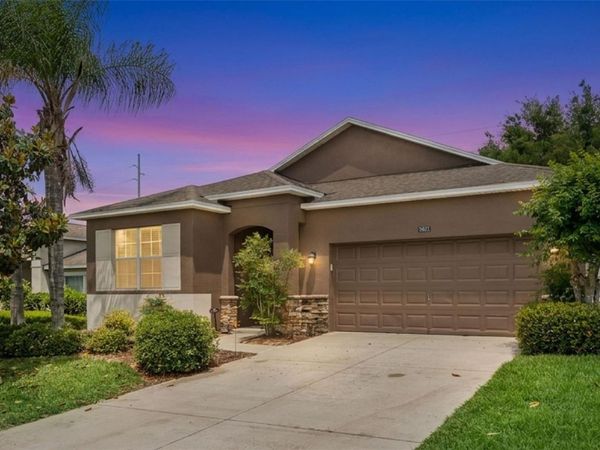 5821 COQUYT DRIVE , MOUNT DORA, FL 32757