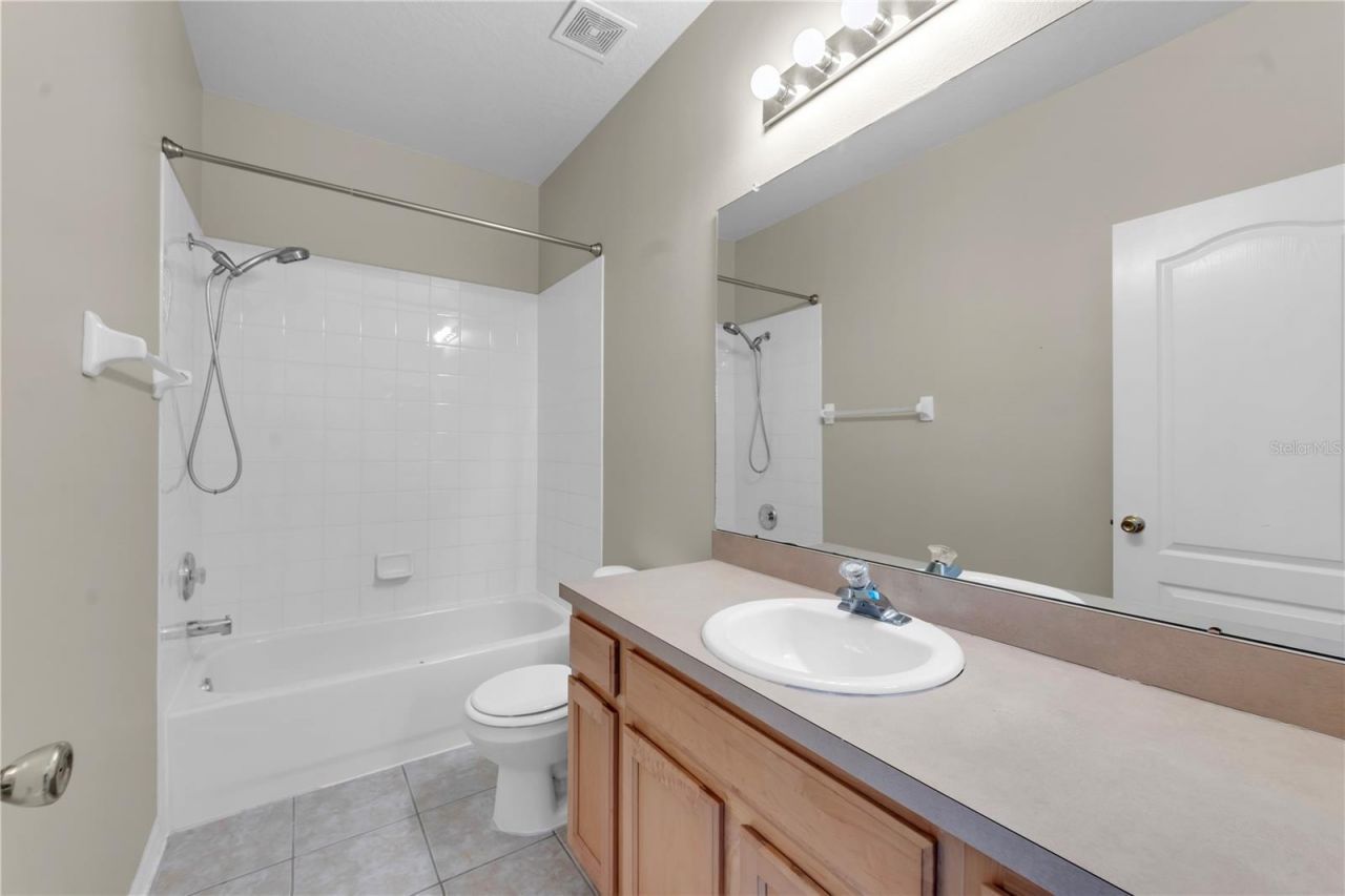 3115 Bayshore Oaks Drive, Tampa, FL 33611 Photo