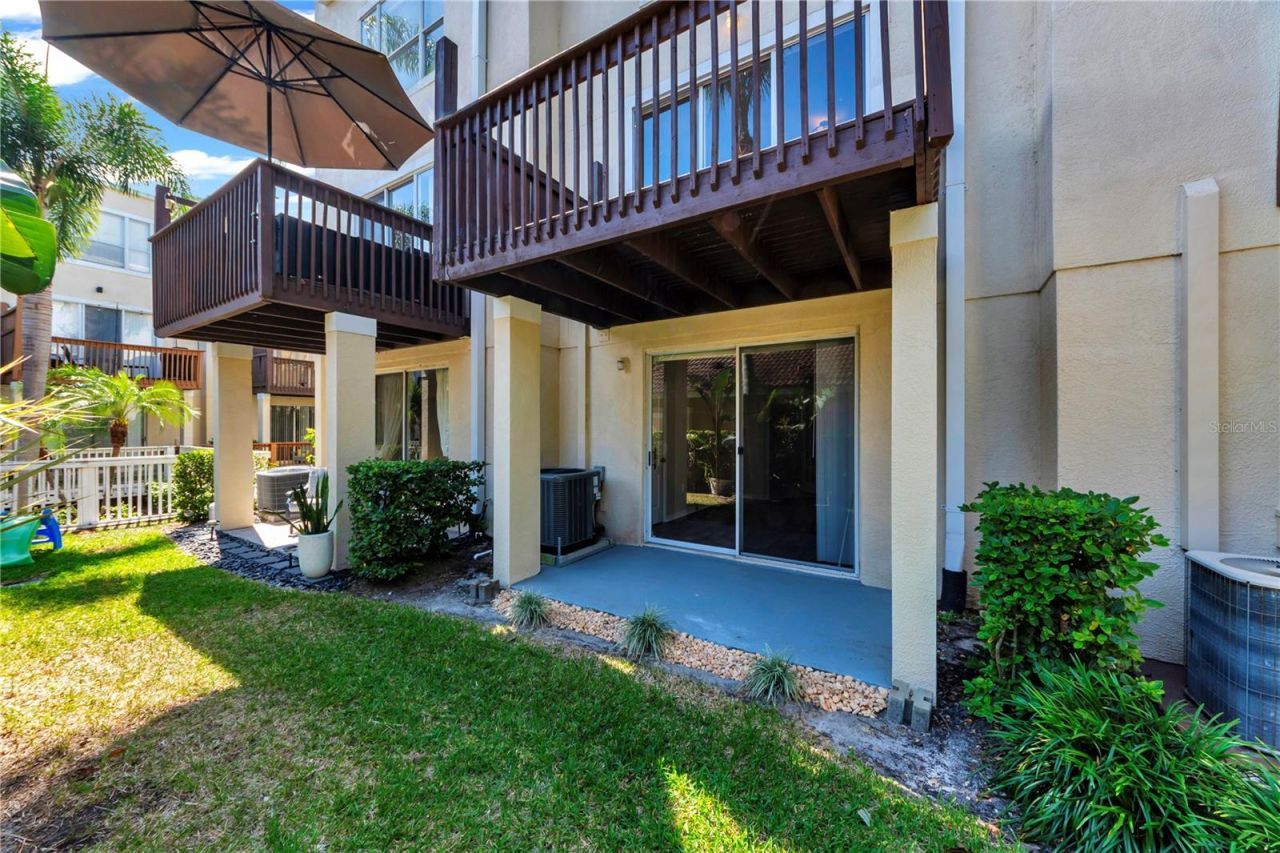 3115 Bayshore Oaks Drive, Tampa, FL 33611 Photo