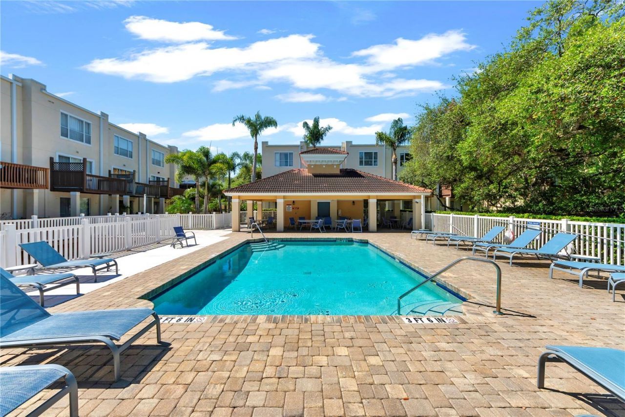 3115 Bayshore Oaks Drive, Tampa, FL 33611 Photo