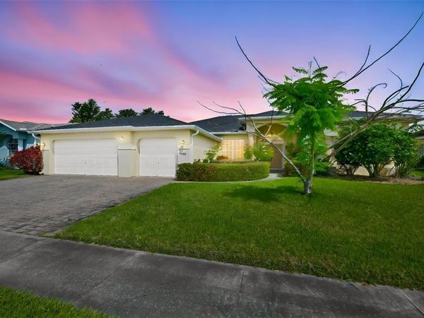 3822 CARDENAL AVENUE , SUN CITY CENTER, FL 33573