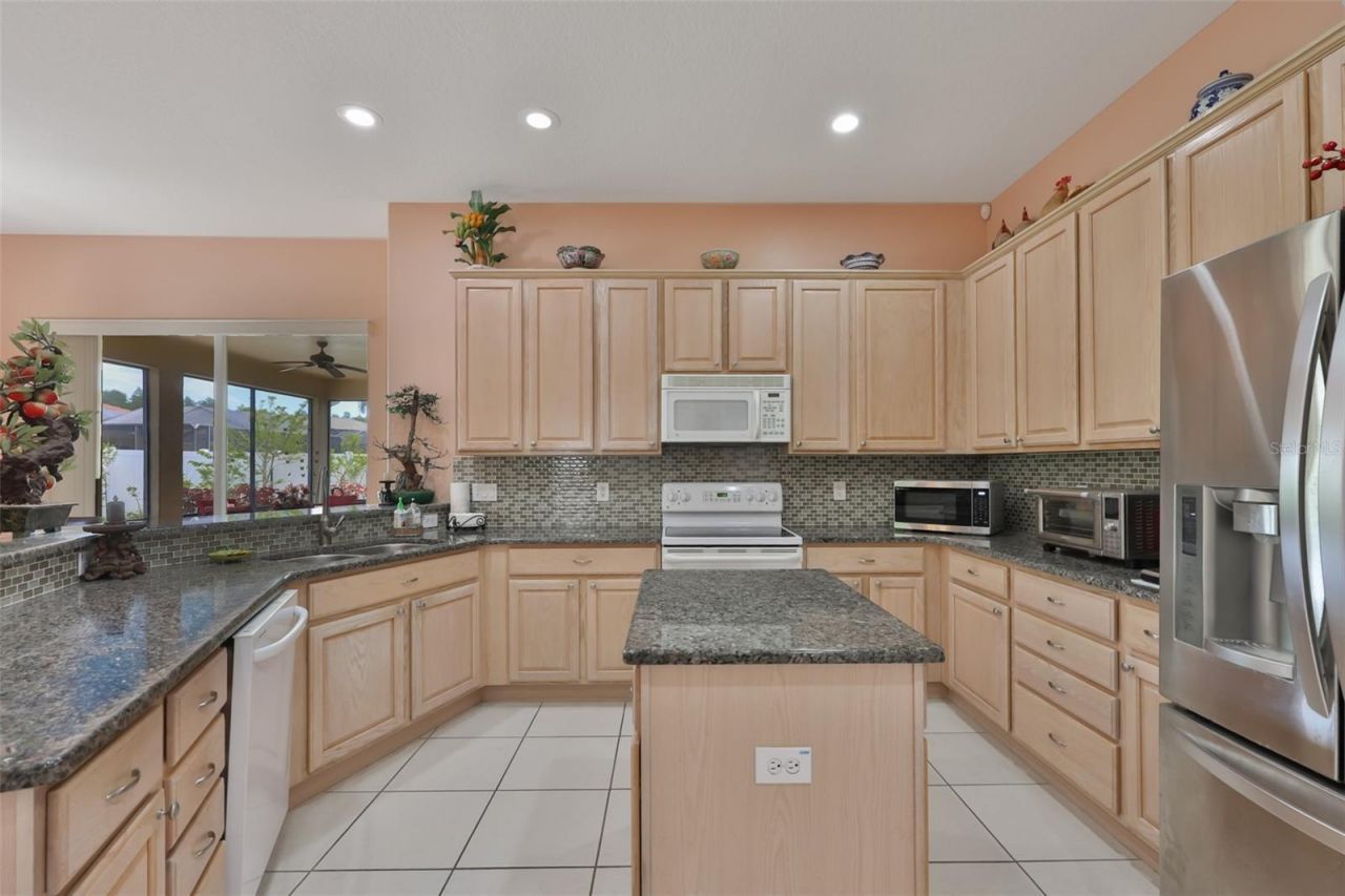 3822 Cardenal Avenue, Sun City Center, FL 33573 Photo