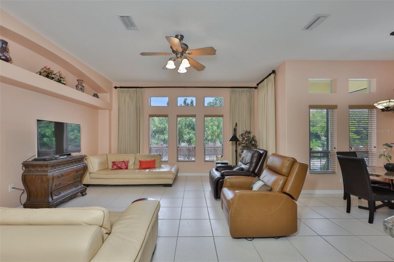 3822 Cardenal Avenue, Sun City Center, FL 33573 Photo
