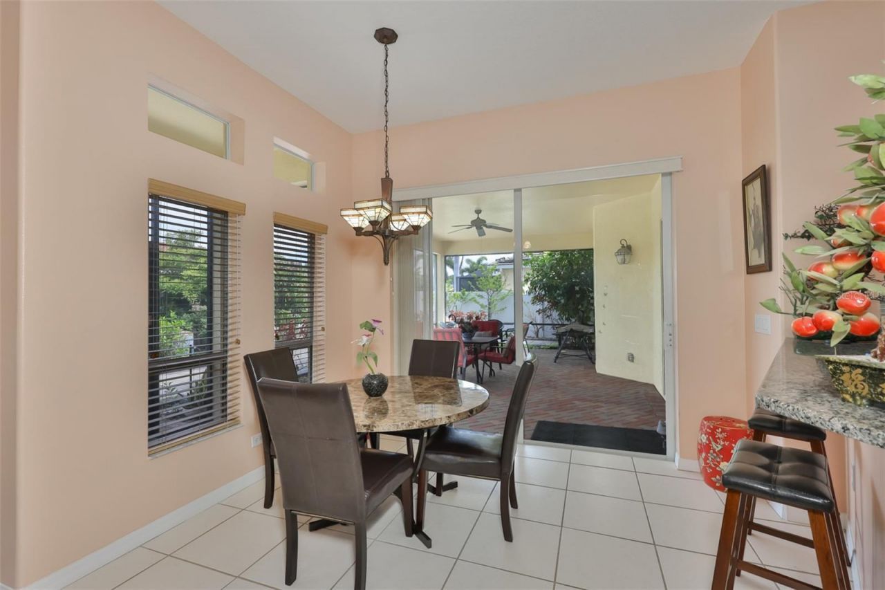 3822 Cardenal Avenue, Sun City Center, FL 33573 Photo