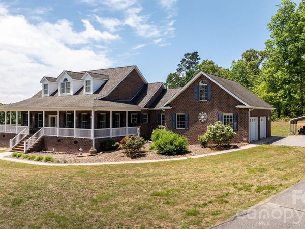 7008 Peyronel Street , Connelly Springs, NC 28612