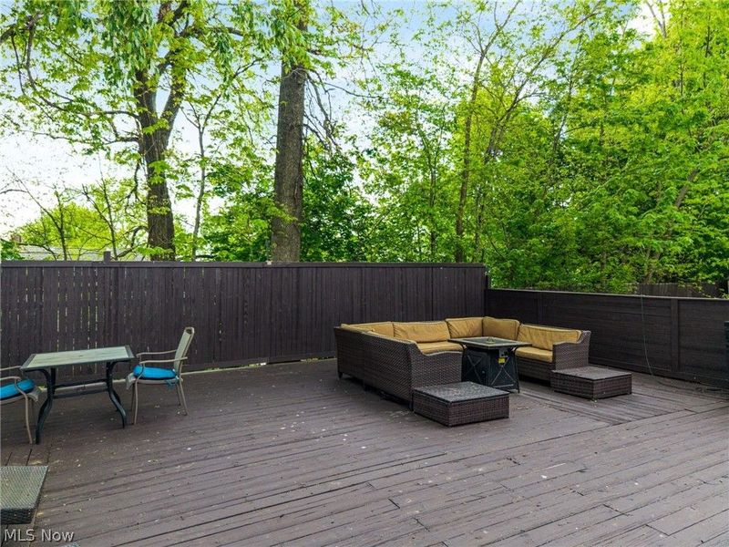 1588 Highview Avenue , Akron, OH 44301 Photo 8