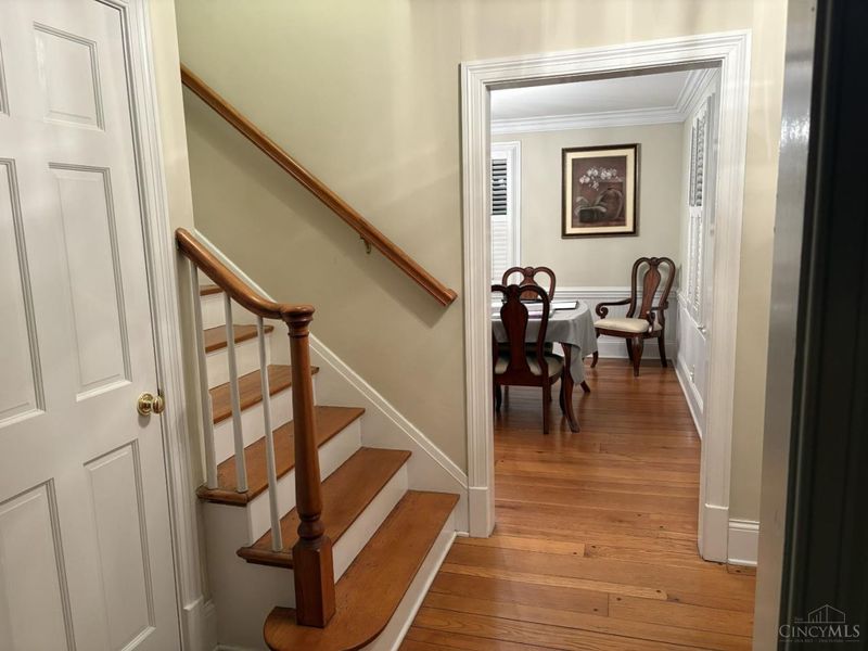715 Brooks Avenue, Wyoming, OH 45215 Photo 5