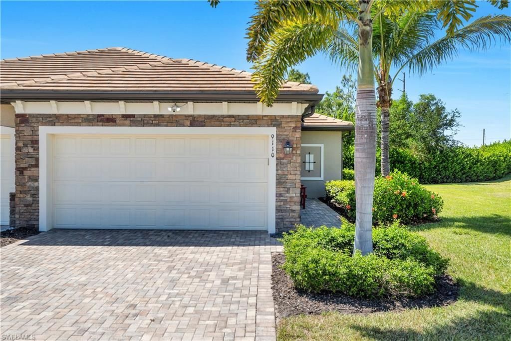 9110 Woodhurst Dr, Naples, FL 34120 Main Photo
