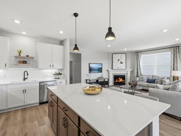 1513 Clover Preserve Way , Chaska, MN 55318