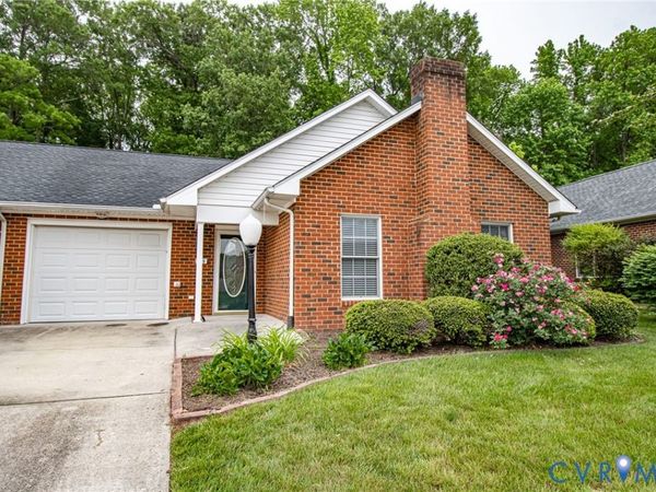 409 Cobblestone Drive , Hopewell, VA 23860